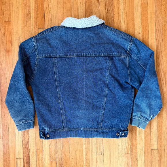 Vintage 90s Sherpa-Lined Denim Trucker Jacket - Picture 7 of 14